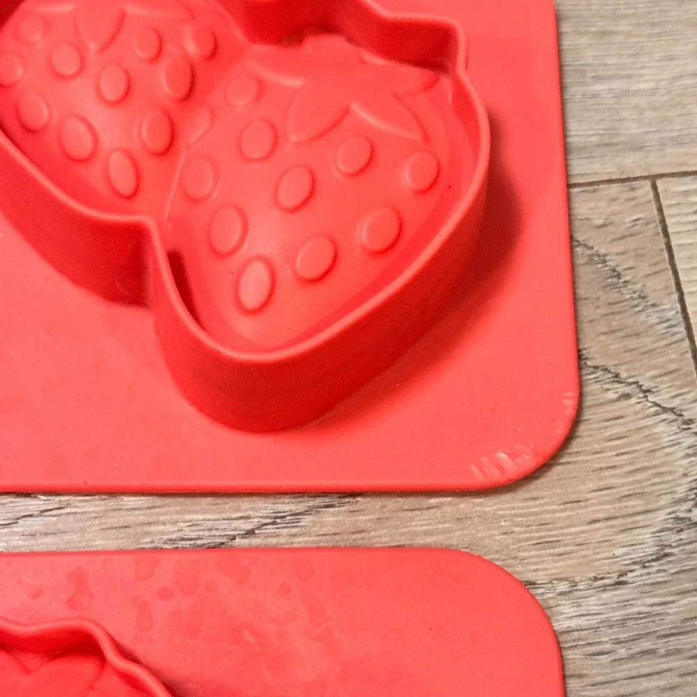 Set of 4 Jello Silicone Ice‎ Cube Molds Strawberry Raspberry Shapes Dessert